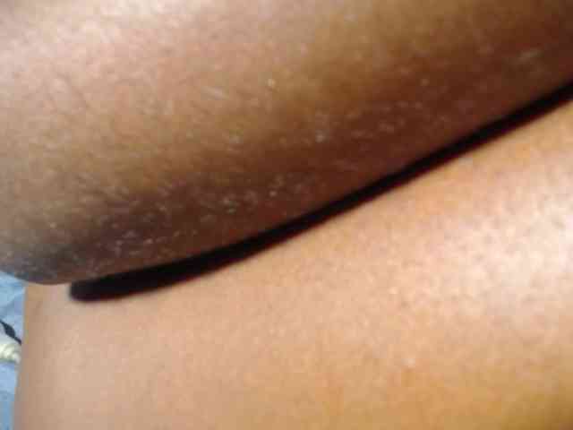 Pleassing-ebonny webcam