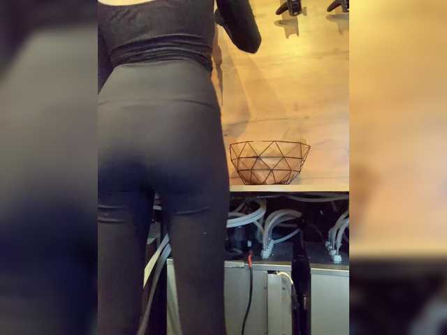 Tvoya-Bipka's BongaCams show and profile