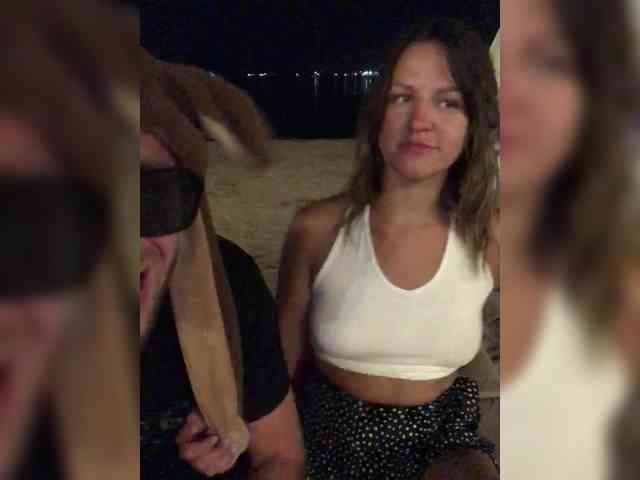 striptease nude Tvoya-Bipka