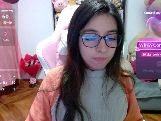 Maggie-Fox's BongaCams show and profile