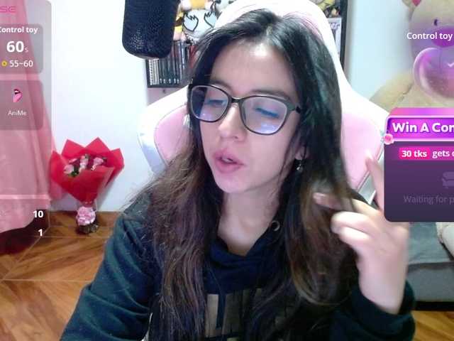 Maggie-Fox's BongaCams show and profile