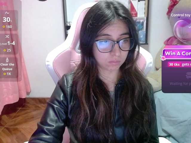 Maggie-Fox's BongaCams show and profile