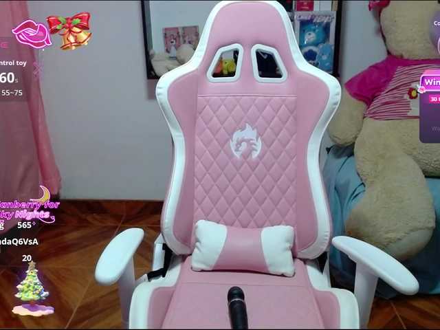 Maggie-Fox's BongaCams show and profile