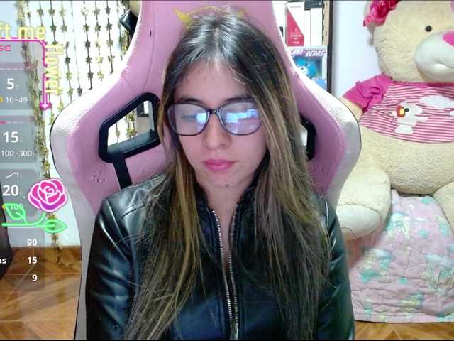 Maggie-Fox webcam bongacams model stream image