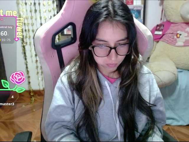  Maggie-Fox chat room