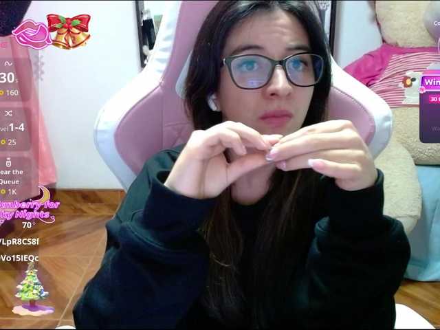 Maggie-Fox's BongaCams show and profile