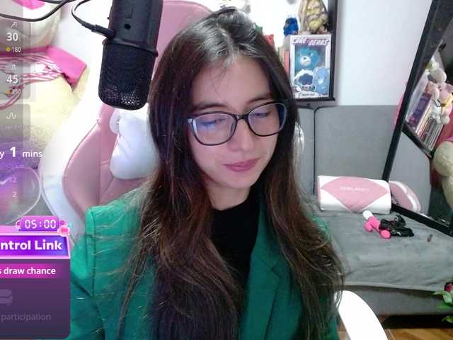 Maggie-Fox's BongaCams show and profile