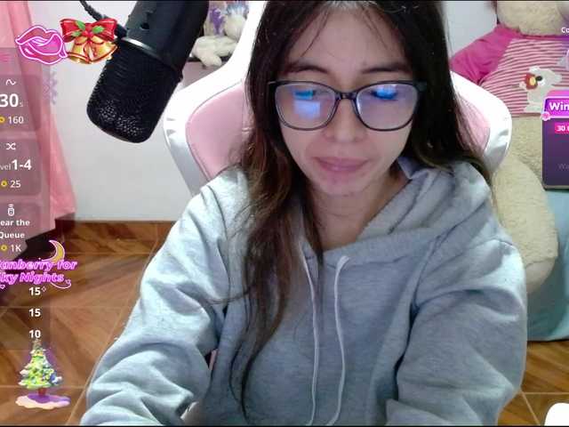 Maggie-Fox's BongaCams show and profile