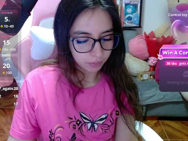 Maggie-Fox's BongaCams show and profile