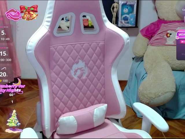 Maggie-Fox's BongaCams show and profile