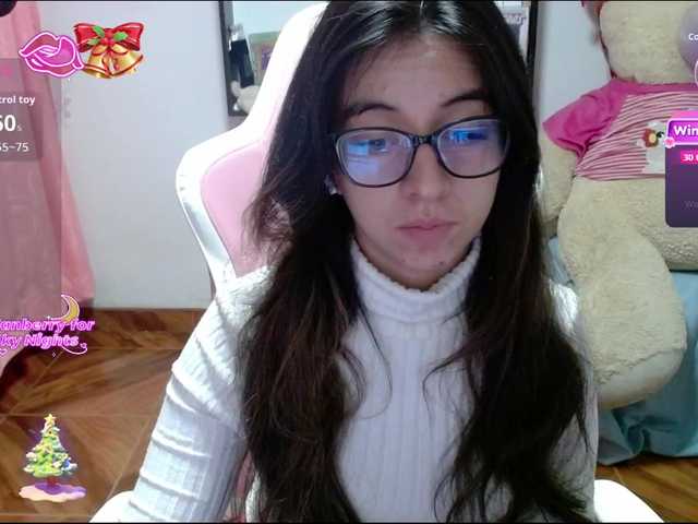 Maggie-Fox's BongaCams show and profile