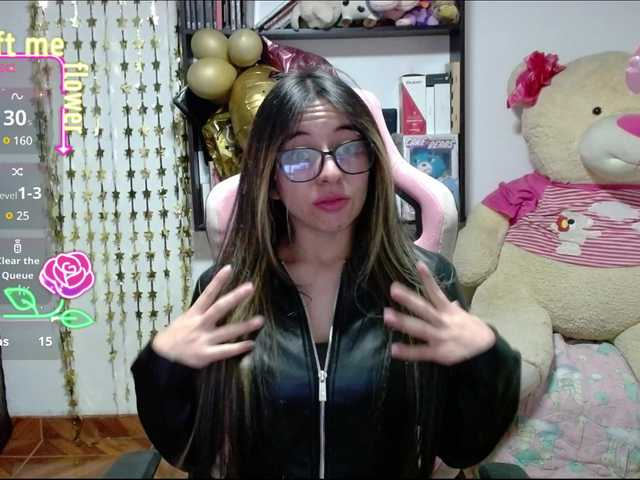 Maggie-Fox webcam bongacams model stream image