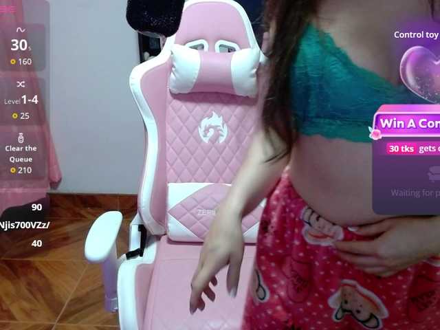 Maggie-Fox's BongaCams show and profile