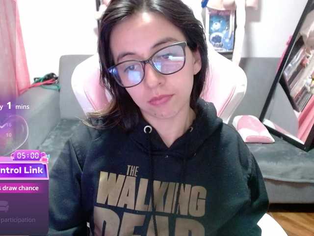 Maggie-Fox's BongaCams show and profile