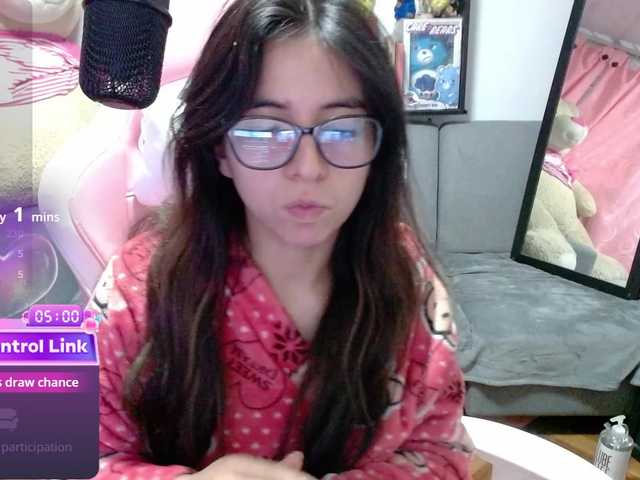 Maggie-Fox's BongaCams show and profile