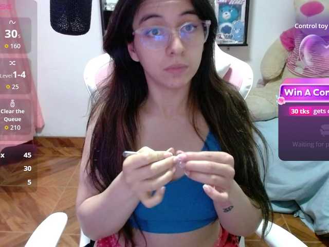 Maggie-Fox — Nunca he deseado tocar tanto a alguien como a ti. Lo imagino y... Quiero sentir tu lengua por todo mi cuerpo