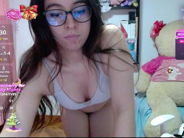 Maggie-Fox's BongaCams show and profile