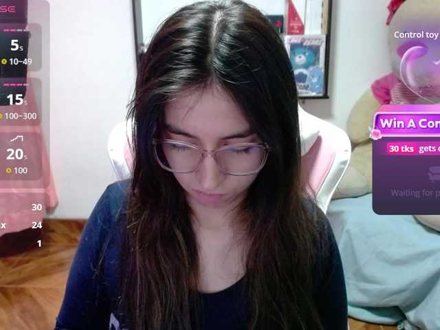 Maggie-Fox's BongaCams show and profile