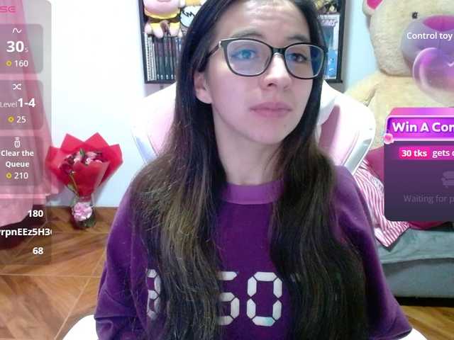 Maggie-Fox's BongaCams show and profile