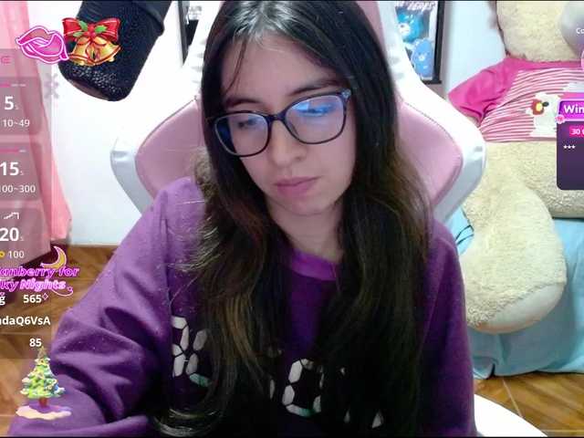 Maggie-Fox's BongaCams show and profile