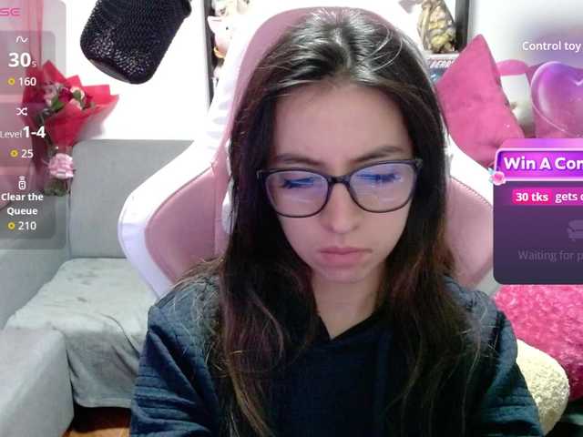 Maggie-Fox's BongaCams show and profile