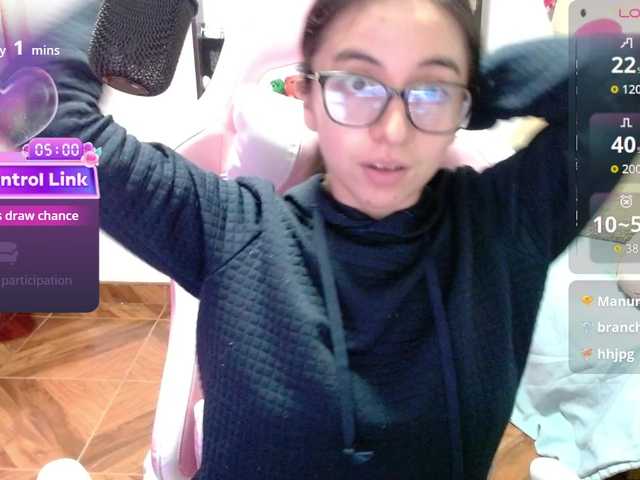 Maggie-Fox's BongaCams show and profile