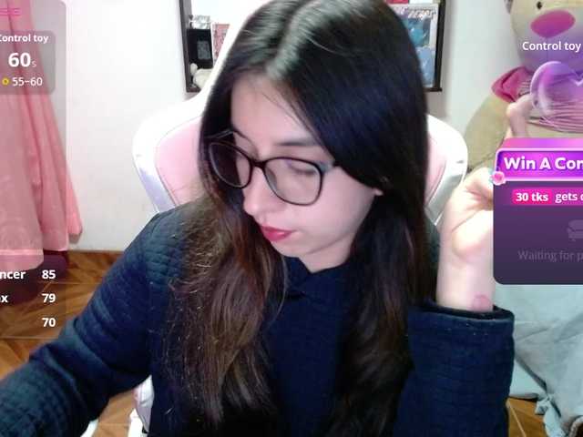 Maggie-Fox's BongaCams show and profile