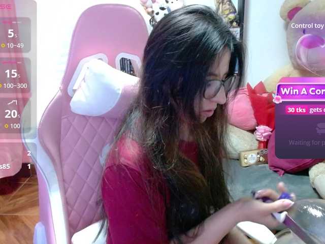 Maggie-Fox's BongaCams show and profile