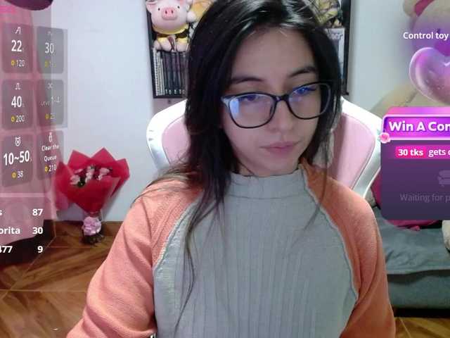 Maggie-Fox's BongaCams show and profile