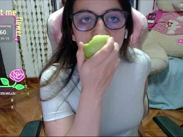 Maggie-Fox webcam
