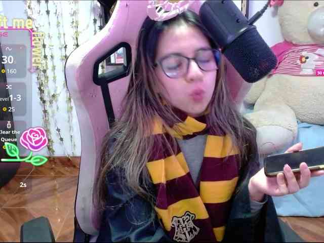 Maggie-Fox webcam
