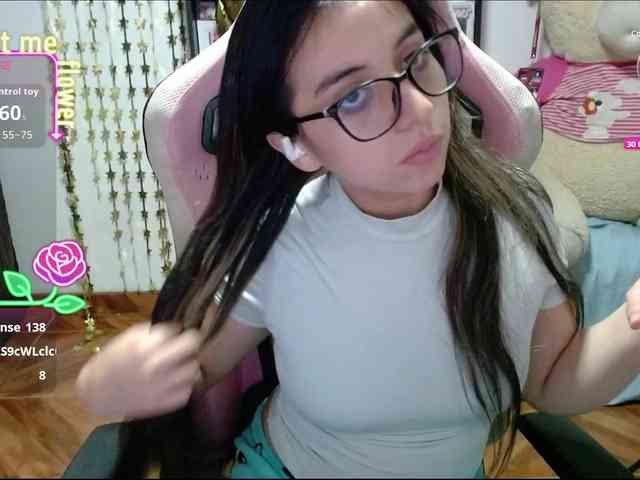 Maggie-Fox webcam