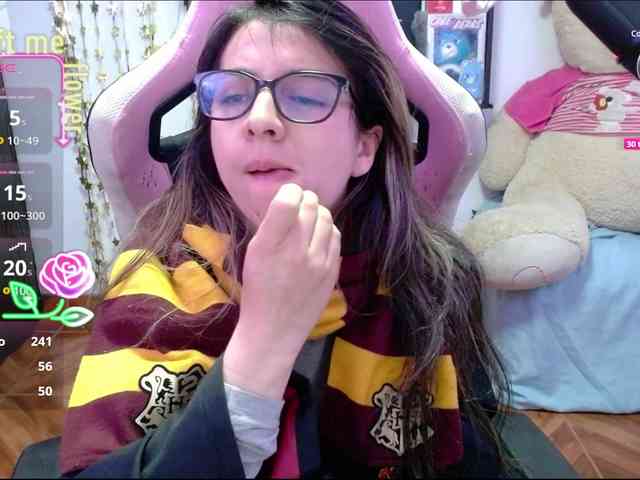 Maggie-Fox webcam