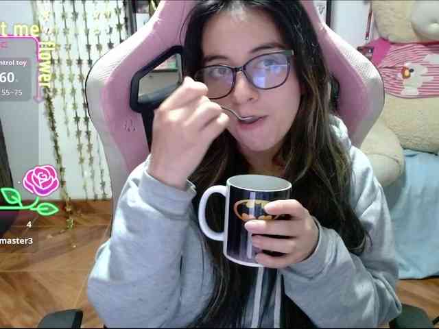 Maggie-Fox webcam