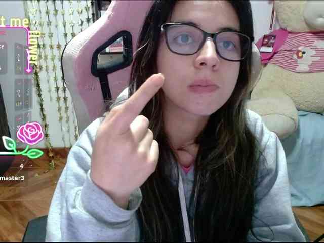 Maggie-Fox webcam