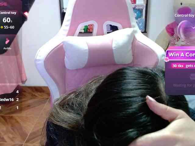 live chat room Maggie-Fox