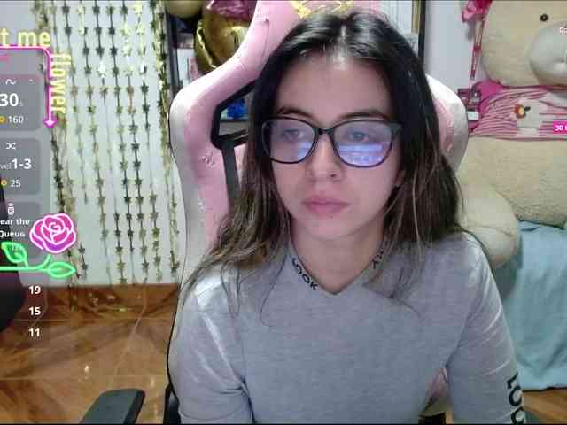 Maggie-Fox's webcam live show