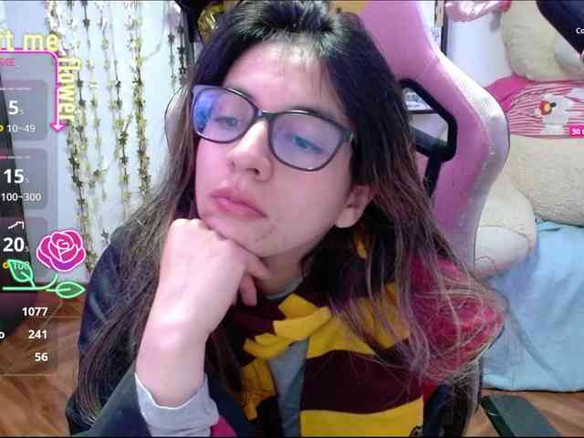 Maggie-Fox webcam