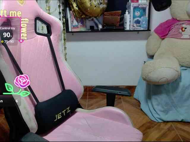 Maggie-Fox webcam