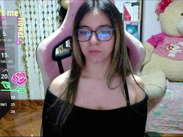 Maggie-Fox webcam