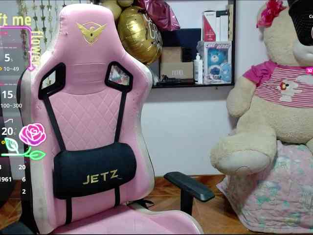 Maggie-Fox webcam