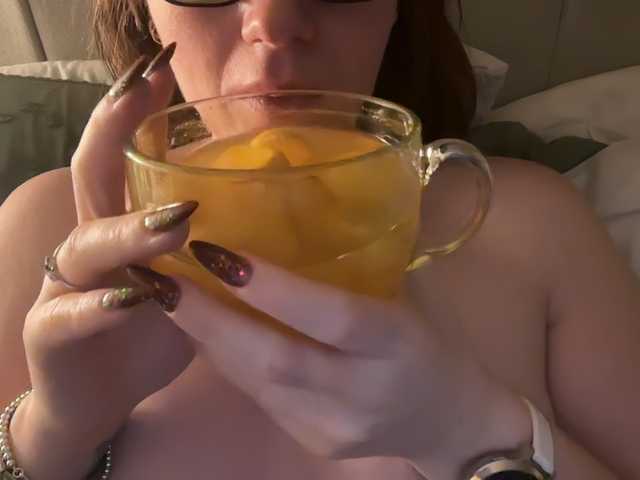 REDHEADROSIE — TIP 85 -- Walking on a treadmill in a thong.36, armpits on display.UK teacher.Naughty vibes.#British #Redhead #MILF #CuteFeet #BigAss #BigBoobs #Twerk #Anal