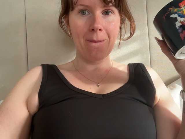 REDHEADROSIE's BongaCams show and profile