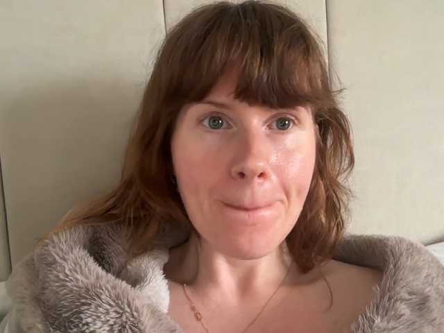 REDHEADROSIE's BongaCams show and profile