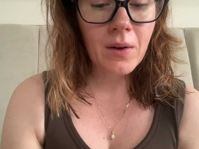 REDHEADROSIE's BongaCams show and profile