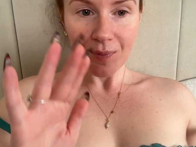 REDHEADROSIE's BongaCams show and profile
