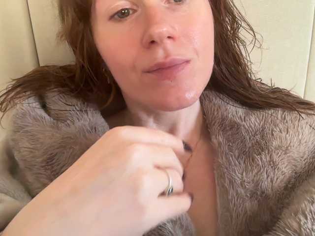 REDHEADROSIE's BongaCams show and profile