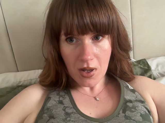 REDHEADROSIE's BongaCams show and profile