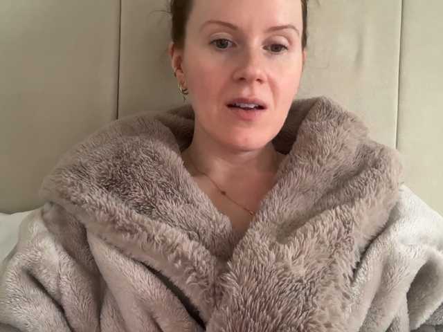 REDHEADROSIE's BongaCams show and profile