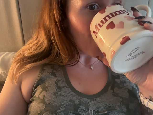 REDHEADROSIE's BongaCams show and profile